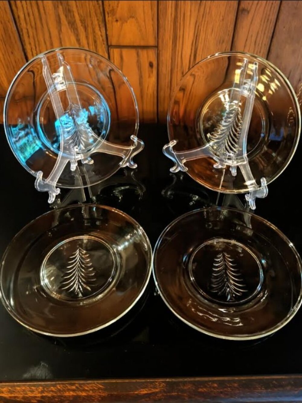INDIANA GLASS Holiday Classics Dessert Plates - Set of 4 - Christmas Tree - EVC - Picture 2 of 4